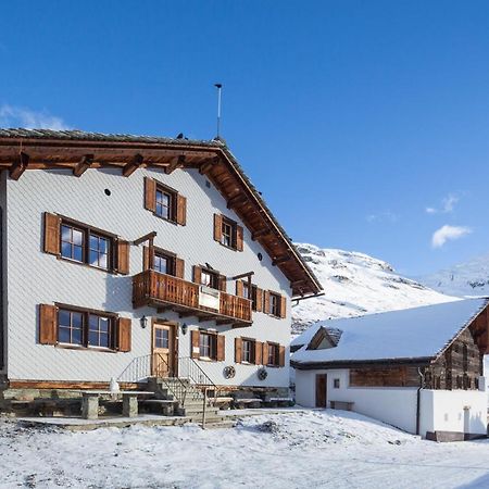 Готель Gasthaus Alpenrose Juf Екстер'єр фото