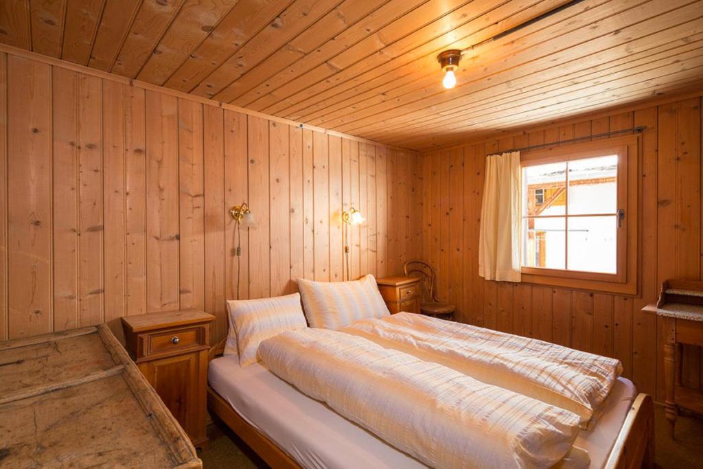 Готель Gasthaus Alpenrose Juf Екстер'єр фото
